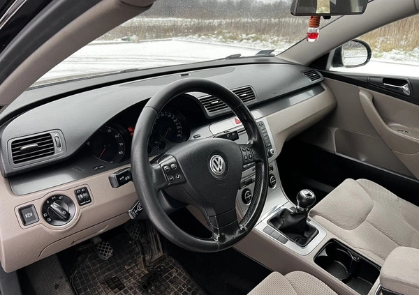 Volkswagen Passat cena 11500 przebieg: 294772, rok produkcji 2006 z Miejska Górka małe 154